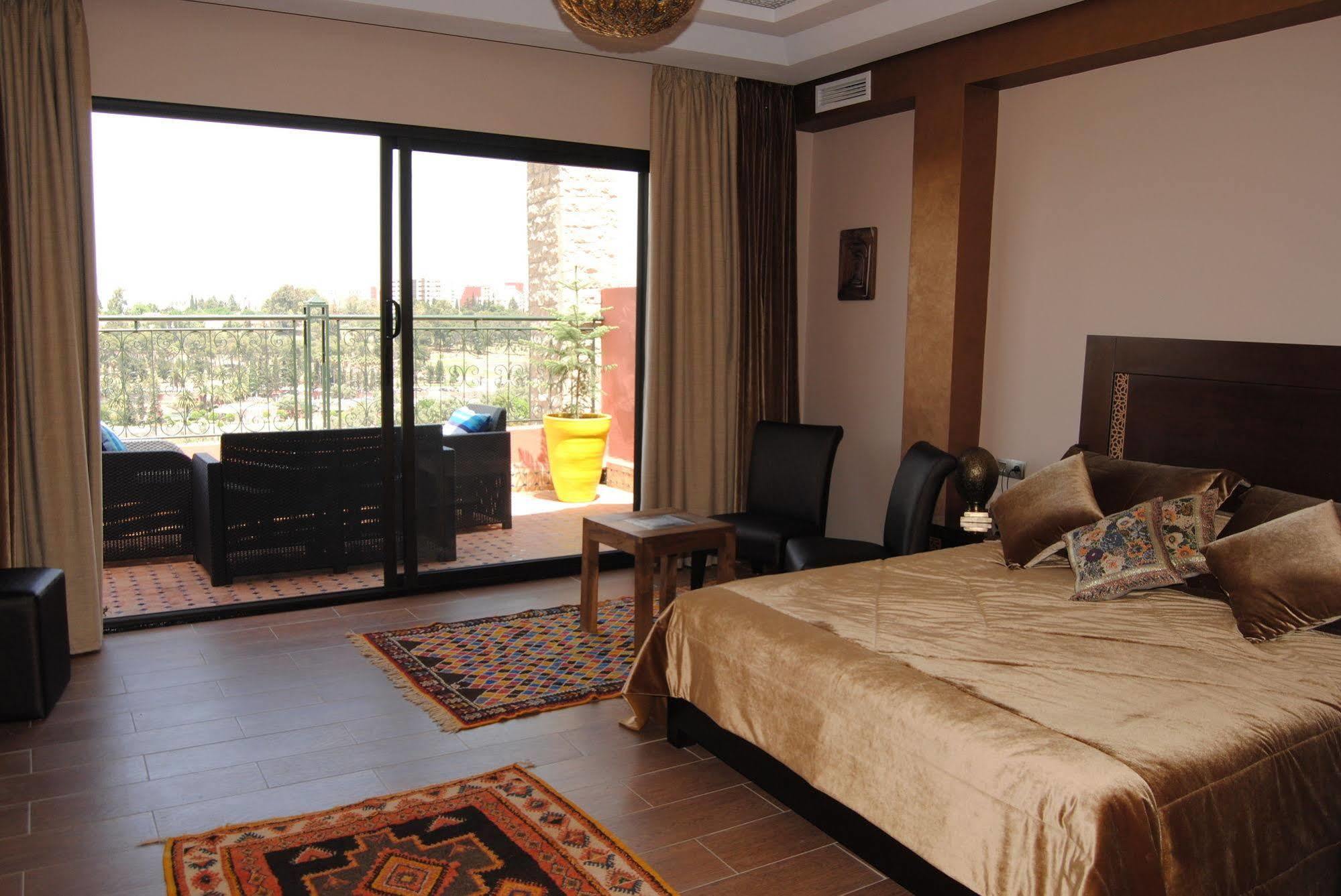 Collier De La Colombe Hotel Meknes Luaran gambar