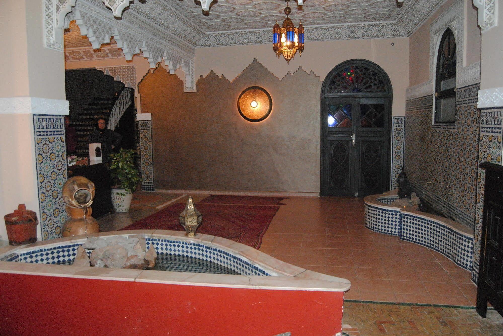 Collier De La Colombe Hotel Meknes Luaran gambar